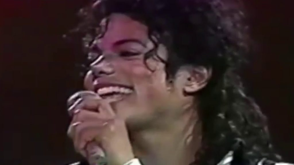 A Video Compilation of Michael Jackson’s most Romantic Songs